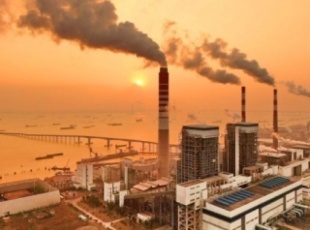 Vietnam's Textile and Garment Industry: Opportunities and Challenges in 2025